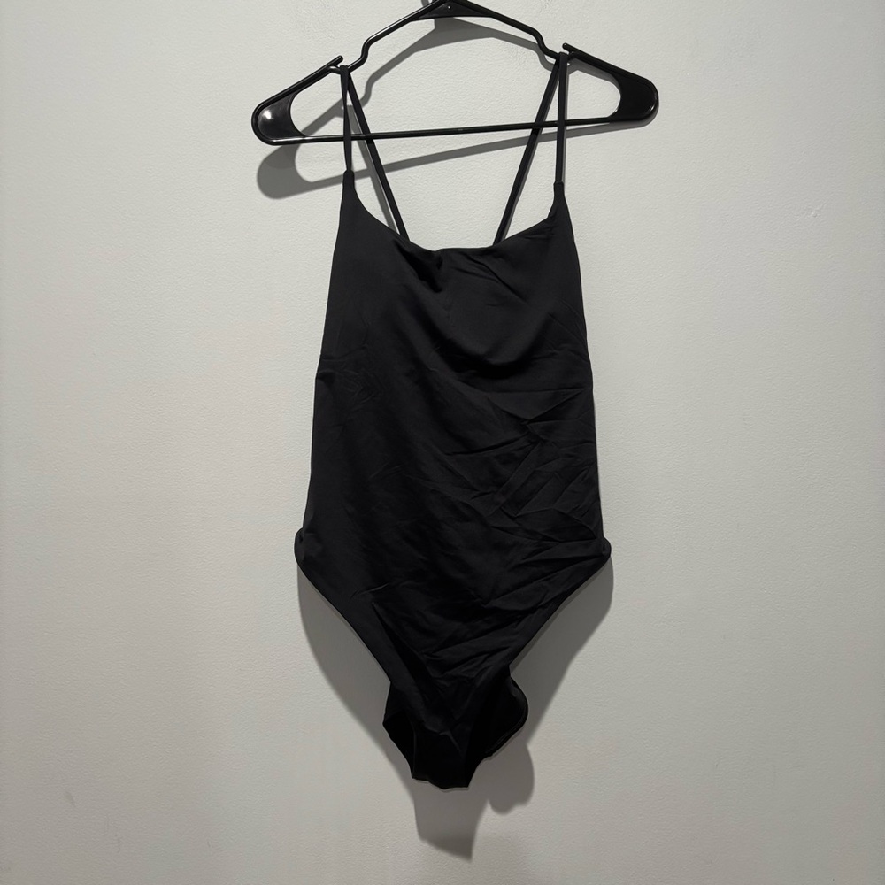 Everlane black swimsuit - Picture 3 of 6